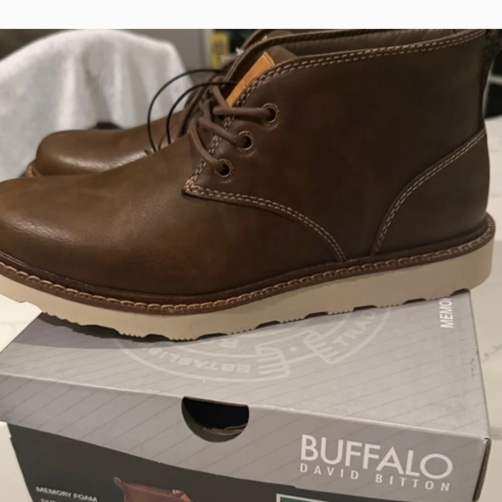Classic Men's Dark Brown Chukka Boots